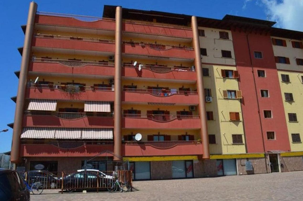 Appartamento Magnolia 2 Pomezia Exterior foto